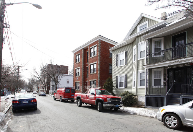 33 Park St in Salem, MA - Foto de edificio - Building Photo