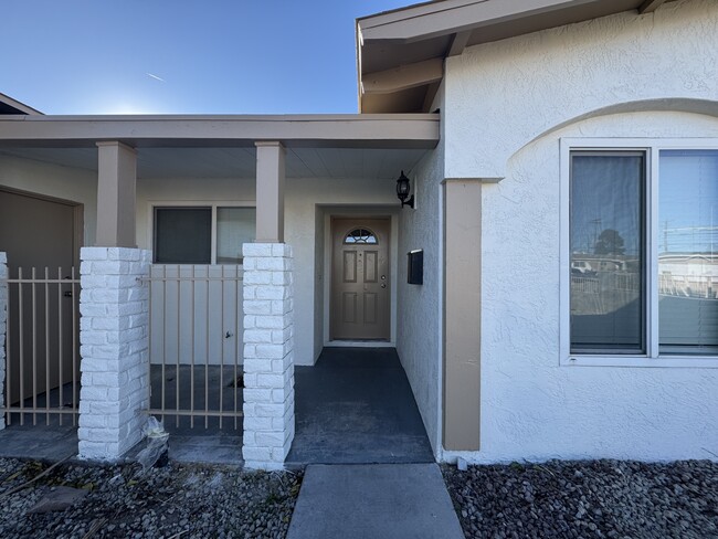 4313 San Angelo Ave in Las Vegas, NV - Building Photo - Building Photo