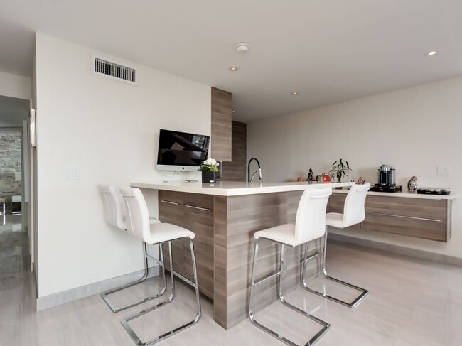 888 Intracoastal Dr in Fort Lauderdale, FL - Building Photo - Building Photo