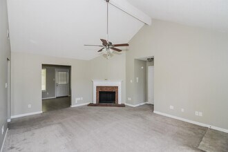5521 April Forest Dr in Memphis, TN - Building Photo - Building Photo