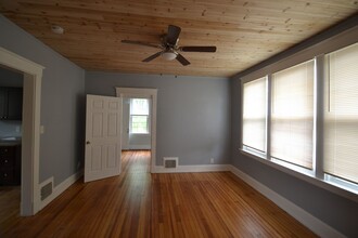 4837 Rapid Run Rd in Cincinnati, OH - Foto de edificio - Building Photo