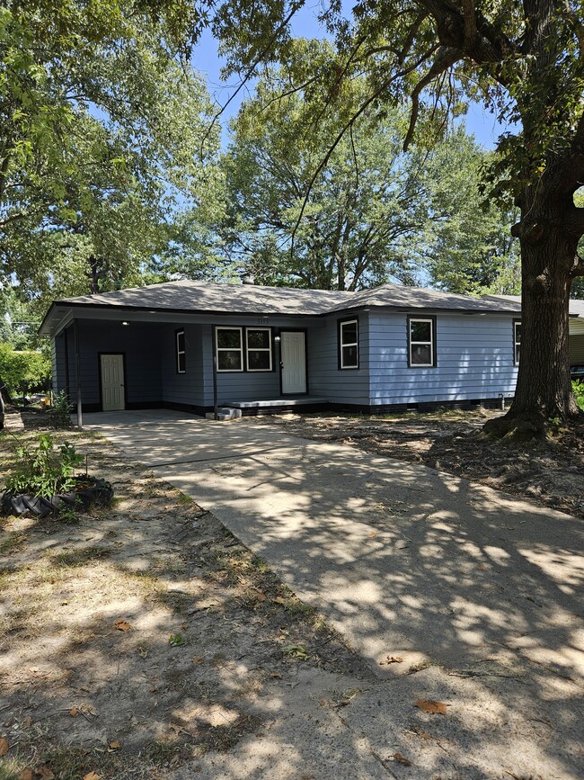 3113 Tulip St in Pine Bluff, AR - Building Photo - Building Photo