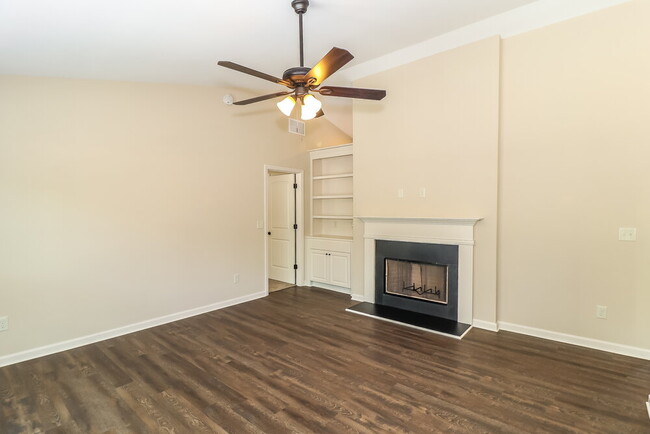 428 Charleston Pl in Villa Rica, GA - Building Photo - Building Photo