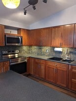 7120 W Eden Plz in Milwaukee, WI - Building Photo