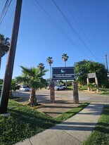 8636 Village of Fondren in Houston, TX - Building Photo