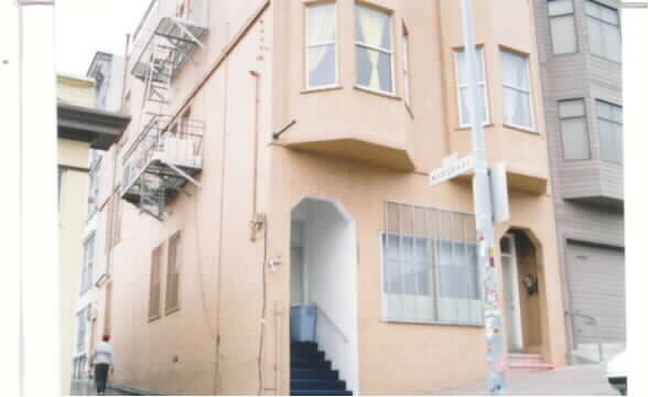 572 Vallejo St in San Francisco, CA - Building Photo - Building Photo