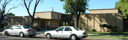 Courtyard Apartments in Merced, CA - Building Photo - Building Photo