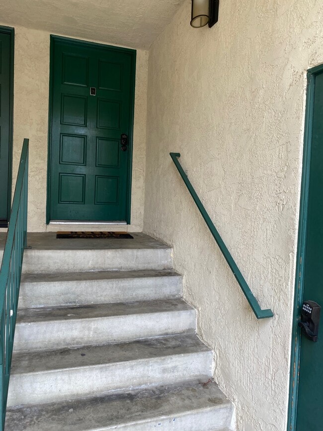 6456 Cavalleri Rd in Malibu, CA - Building Photo - Building Photo