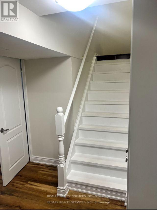 18 Treegrove Crescent in Brampton, ON - Building Photo - Building Photo