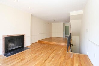 1729 Corcoran St NW, Unit #A in Washington, DC - Foto de edificio - Building Photo