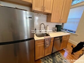 254 Newbury St, Unit 3 in Boston, MA - Building Photo - Building Photo