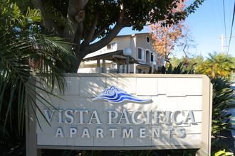 Vista Pacifica Apartments in Vista, CA - Building Photo - Building Photo