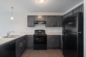 Roberts Station 55+ Community in Canton, OH - Foto de edificio - Interior Photo