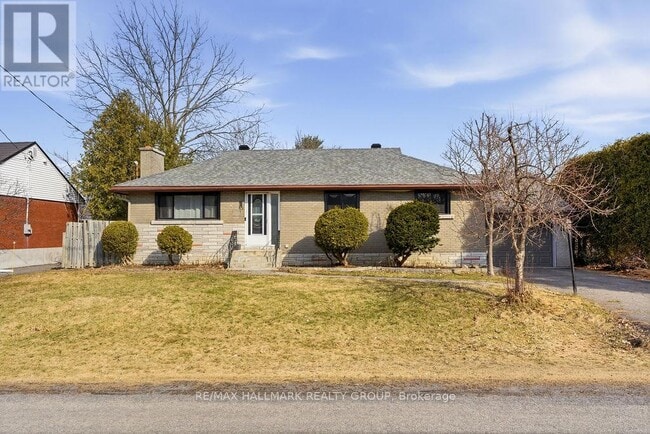 45 Westwood Dr in Ottawa, ON - Building Photo - Building Photo