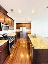 1770 Saltaire Pl in San Diego, CA - Building Photo - Building Photo
