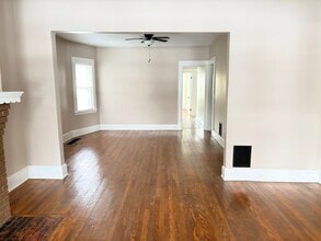 693 Linwood Ave, Unit 693 Linwood Ave in Buffalo, NY - Building Photo - Building Photo