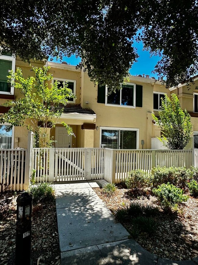 property at 6917 Rodling Dr
