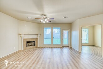 8318 Terrace Brook Dr in Houston, TX - Building Photo - Building Photo