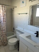 3240 NE 16th St, Unit 3240 NE 16th St in Pompano Beach, FL - Foto de edificio - Building Photo