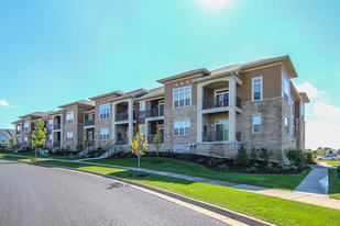 The Landing on East Hill Parkway Apartamentos