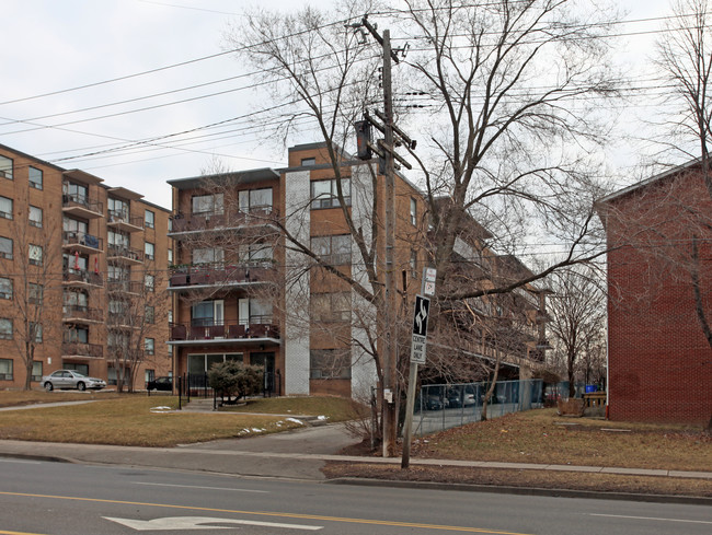 Monterey Park Inc. in Toronto, ON - Building Photo - Building Photo