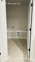 9508 Munsing Dr in Charlotte, NC - Building Photo - Building Photo