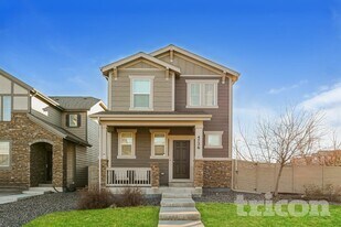 4726 Helena St in Denver, CO - Building Photo