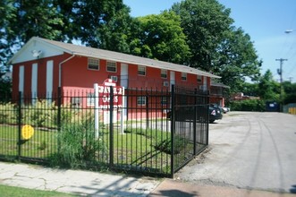 Granville Oaks in Memphis, TN - Foto de edificio - Building Photo