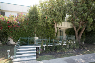 1034 S Sherbourne Dr in Los Angeles, CA - Building Photo - Building Photo