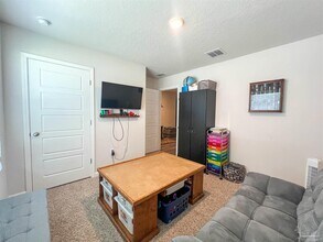 1039 Lovebird Ct in Pensacola, FL - Building Photo - Building Photo