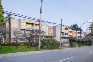 Norfolk Manor Apartments