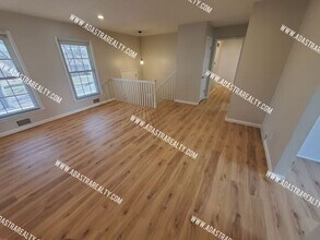 9700 W 89th Terrace in Overland Park, KS - Foto de edificio - Building Photo