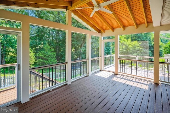 9427 Katelyn Ct in Manassas Park, VA - Building Photo - Building Photo