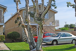 276 Avocado St in Costa Mesa, CA - Foto de edificio - Building Photo