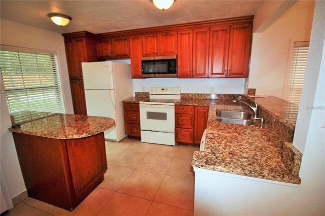 2707 Mayer St in Orlando, FL - Building Photo - Building Photo