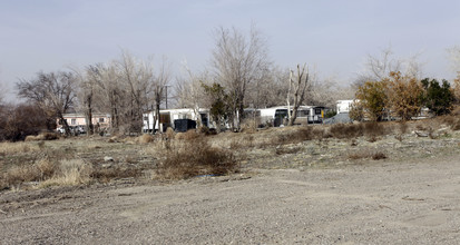 2100 Soap Mine Rd in Barstow, CA - Building Photo - Building Photo