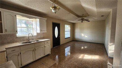 11 Oak St in Alton, TX - Building Photo - Building Photo