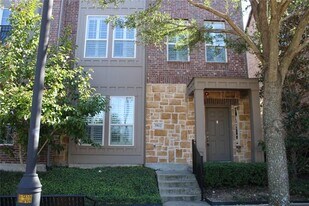 3912 Asbury Ln in Addison, TX - Building Photo