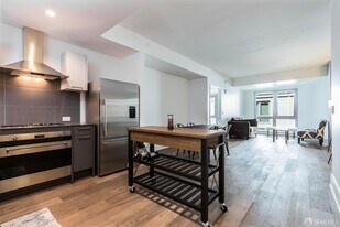 1075 Market St, Unit 312 in San Francisco, CA - Building Photo