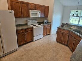 1388 Connemara Cir in Gulf Breeze, FL - Building Photo