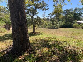 1504 The High Rd in Austin, TX - Building Photo - Building Photo