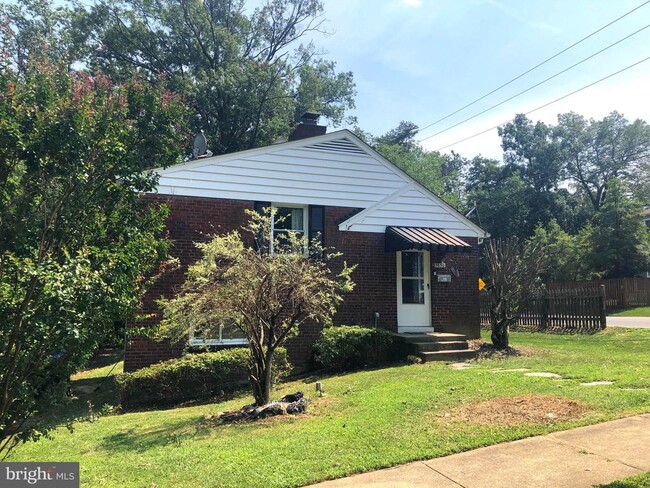 5650 4th St N in Arlington, VA - Building Photo - Building Photo