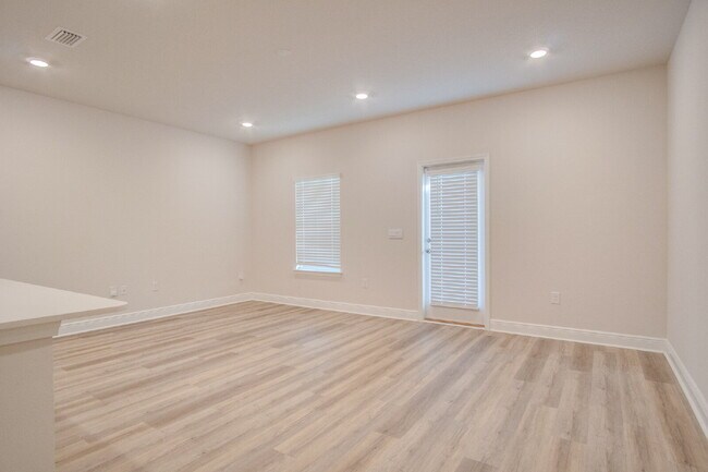 5689 Stellarjay St in Gulf Breeze, FL - Building Photo - Building Photo