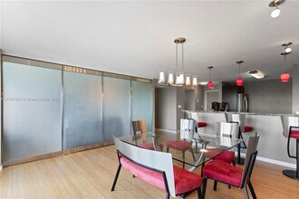 340 Sunset Dr in Fort Lauderdale, FL - Building Photo - Building Photo