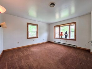 909 Hannah Dr in Lititz, PA - Foto de edificio - Building Photo