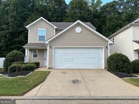 363 Arrowhead Dr in Dallas, GA - Building Photo