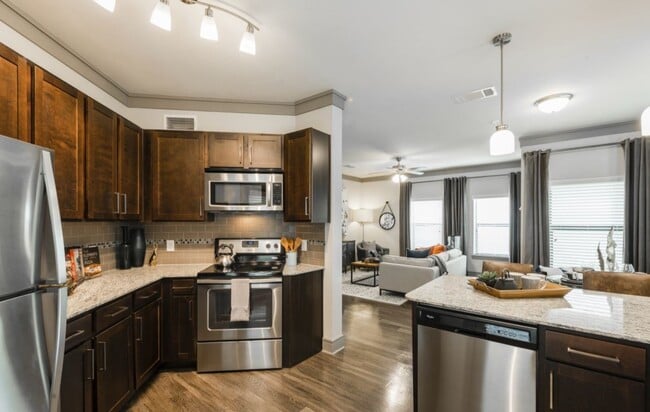 property at 2101 Kingsley Dr