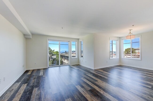 property at 124 Bellevue Ave E