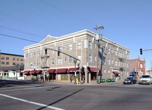 Mitchell Apartments in Portland, OR - Building Photo - Building Photo