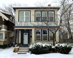 425 Boston Pl in Toledo, OH - Building Photo